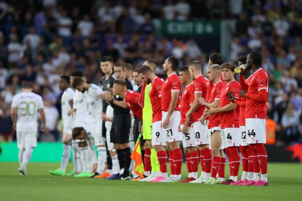 但全队表现 但全队表现