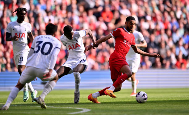 防守上显露 防守上显露